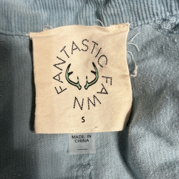 Shacket - Picture 2 of 4